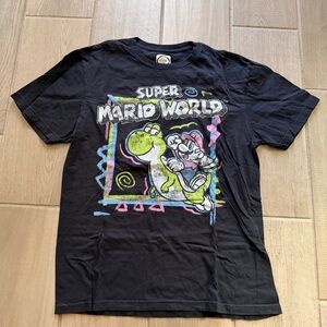 Retro Super Mario World Yoshi & Mario T-Shirt